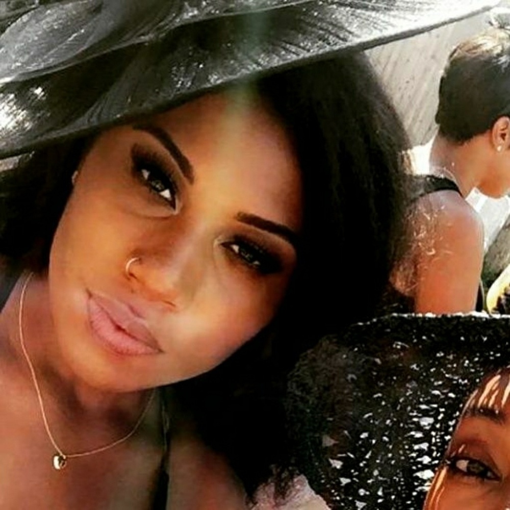 Meet your Posher, Dana